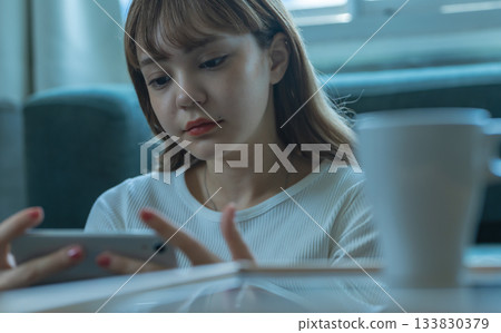 可愛女孩肖像 133830379