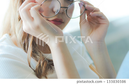 可愛女孩肖像 133830386