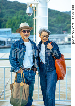 牛仔情侶 牛仔情侶 133831009