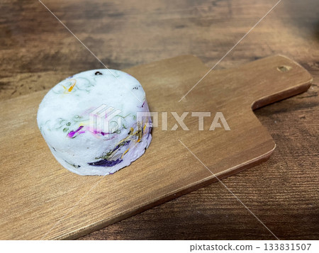 泡澡球：享受充滿溫暖草本香氣的放鬆沐浴時光 133831507