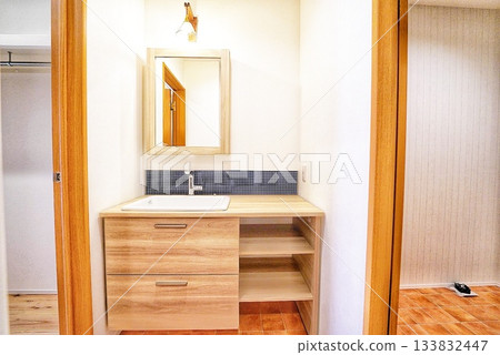 simple wash basin 133832447