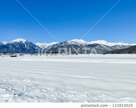 從大町市眺望北阿爾卑斯山（冬季） 133833020