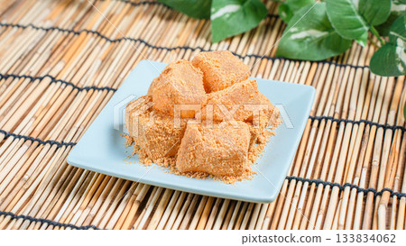 夏天吃豆粉蕨餅消暑解渴 夏天吃豆粉蕨餅消暑解渴 133834062