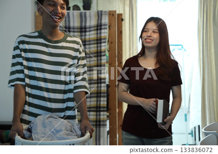 Laundry with Friends, Laundry with Friends, 133836072