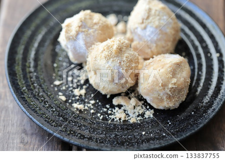 Kinako mini donuts Kinako mini donuts 133837755