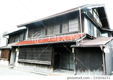 An old house with a rich history in Morioka City, Iwate Prefecture. It is still inhabited and carefully preserved. 133838251