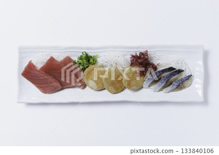 Foods rich in DHA: Tuna, monkfish liver, marinated mackerel Foods rich in DHA: Tuna, monkfish liver, marinated mackerel 133840106