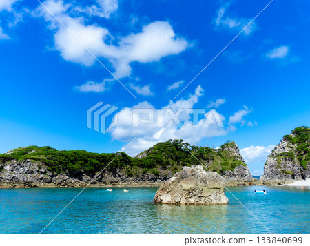 The beautiful sea of Shikinejima - Tomari Beach 133840699