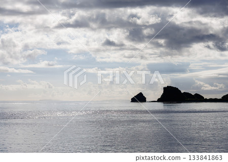 座間味女王 3 號從座間味港前往那霸泊港，沖繩縣島尻郡慶良間群島座間味島，2025 年 133841863