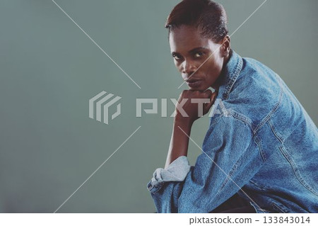 Portrait of confident woman Portrait of confident woman 133843014