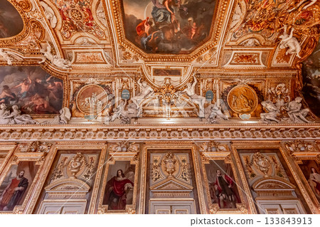 Gallery of Apollon,Le Louvre museum, Paris, France Gallery of Apollon,Le Louvre museum, Paris, France 133843913