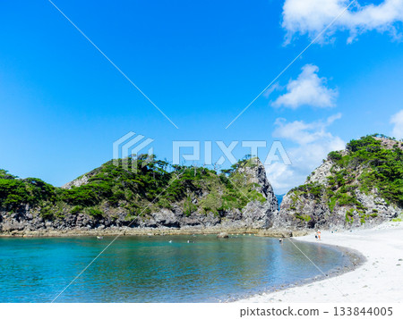 The beautiful sea of Shikinejima - Tomari Beach The beautiful sea of Shikinejima - Tomari Beach 133844005