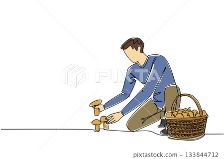 Continuous one line drawing a man picking mushrooms and a rattan basket full of mushrooms. It will be a very delicious dish. National Mushroom Hunting Day. Single line draw design vector illustration 133844712