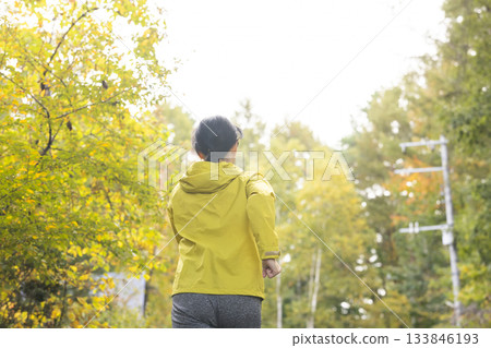 running woman 133846193