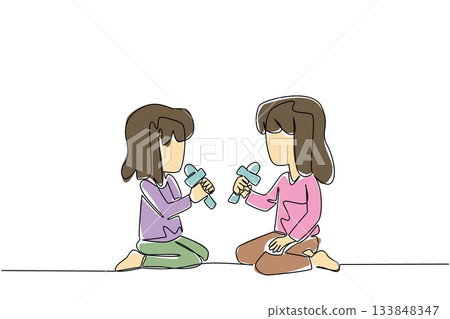 Single one line drawing two sisters holding a mic. Having fun karaoke. Sing with joy. Sibling routine during school holidays. Togetherness. Day of Brother. Continuous line design graphic illustration 133848347