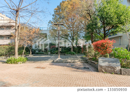 東京都目黑區下目黑羅漢寺河交流廣場 133850930