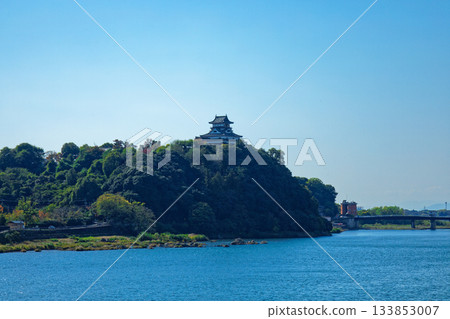 從木曾川河岸眺望犬山城 133853007