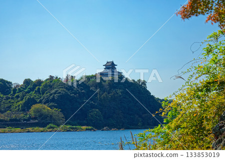 從木曾川河岸眺望犬山城 133853019