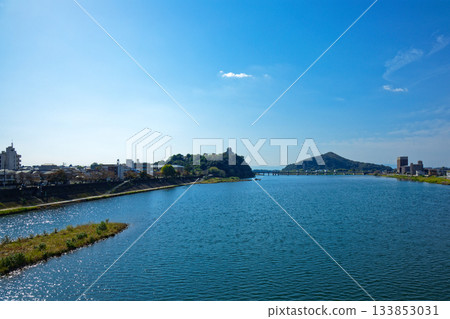 從犬山橋眺望犬山城 133853031