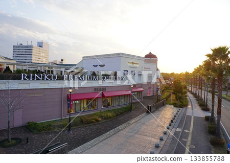 Rinku Outlet Mall streetscape 133855788
