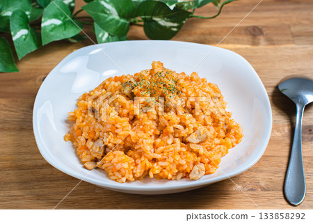 chicken rice  133858292