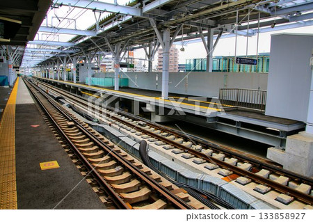 Tokyo Skytree Station, just before the new "down line platform" begins operation 133858927