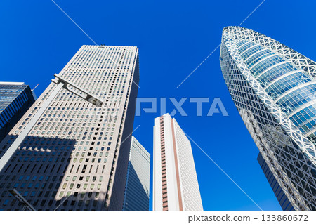 東京新宿副中心的摩天大樓 東京新宿副中心的摩天大樓 133860672