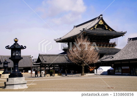 Higashi Honganji Temple, Goei-do Gate (Important Cultural Property), Kyoto Prefecture, Tokoha-cho, Shimogyo Ward, Kyoto City, February 2022 133860856