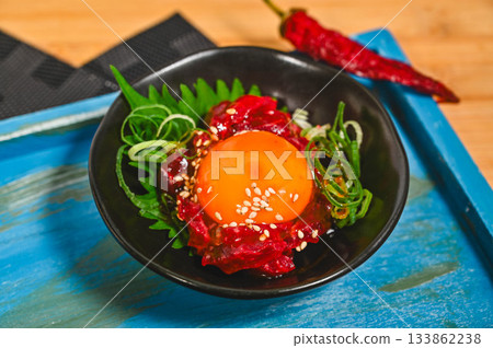 Whale tartare 133862238
