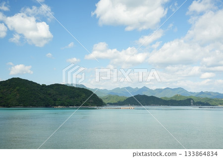 藍色的大海和天空 133864834