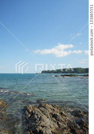 Rocky coast 133865551
