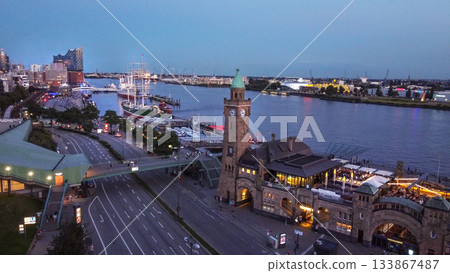 Drone panorama on Norderelbe : St.Pauli Landungsbrucken in blue hour Drone panorama on Norderelbe : St.Pauli Landungsbrucken in blue hour 133867487