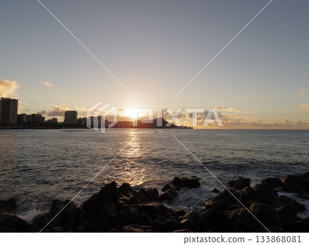 鑽石山日落和沿海城市景觀盡收眼底 133868081