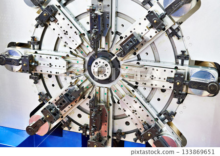 Revolver cutters lathe 133869651