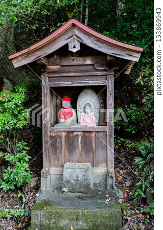 寂光院秋天的景色 133869943