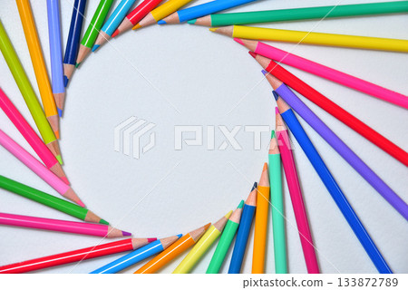 色鉛筆，留有空白區域 133872789