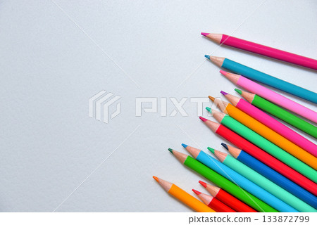 色鉛筆，留有空白區域 133872799