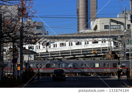 Kita Senju大型鐵路道口 133874184