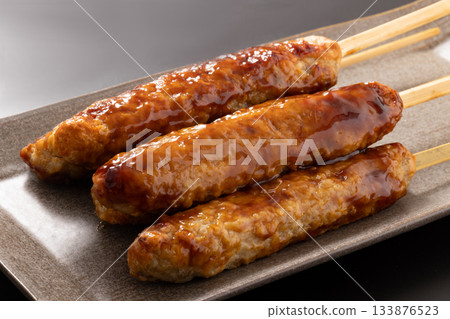 Beef tongue meatball skewers (with sauce) 133876523