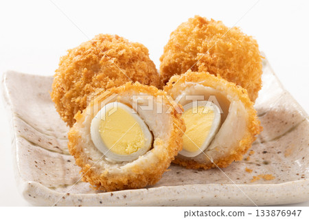 鵪鶉蛋肉末餅 鵪鶉蛋肉末餅 133876947