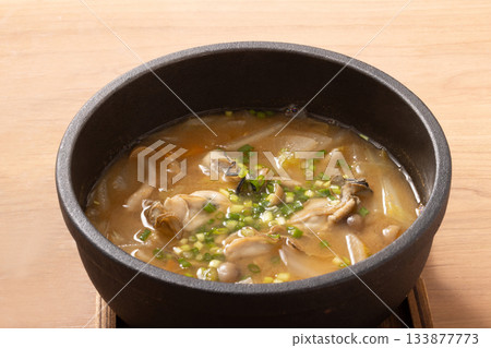 Oyster soup (gochujang miso flavor) 133877773