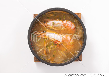 Red shrimp seafood soup (gochujang miso flavor) 133877775