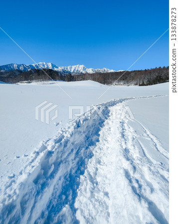 中山高原雪地徒步 133878273