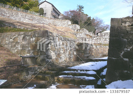 Gunma Prefecture: Nitta Kanayama Castle Ruins / Stone-paved gate with drainage channel [Japan's 100 Famous Castles and Nationally Designated Historic Site] Kanayama Town, Ota City 133879587