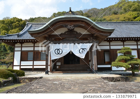 The exterior of Tatsuno Castle Museum 133879971