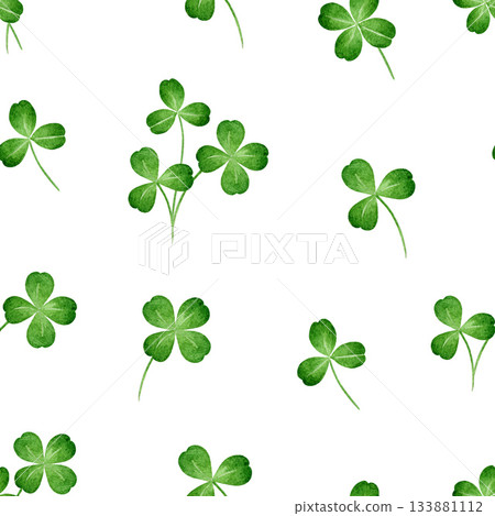 Green clover leaf on white background seamless pattern design element. Hand drawn shamrock leaves watercolor illustration floral decoration. Perfect for paper wrapping, Irish theme design 133881112