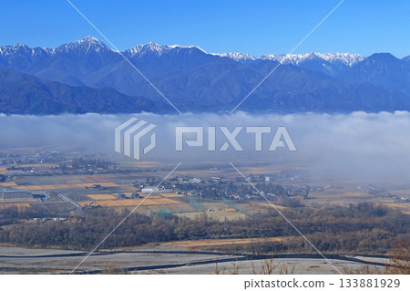Azumino in the morning mist and the Northern Alps in early winter Azumino in the morning mist and the Northern Alps in early winter 133881929