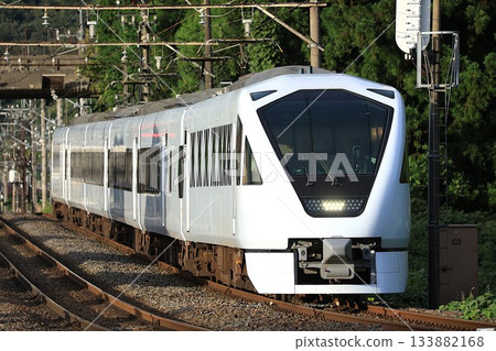 [東武]N100系特急「Spacia X」（鬼怒川線：鬼怒川溫泉～東武世界廣場） 133882168