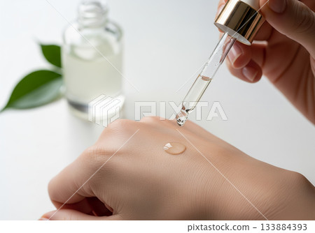 cosmetic bottle containers with herbal medicine 133884393