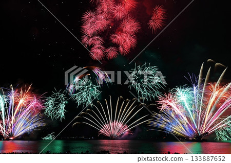 Fireworks at Kehi no Matsubara 133887652